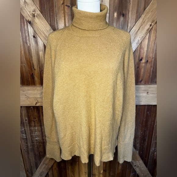 J. Crew Sweaters - J Crew Wool and Alpaca Blend Turtleneck Women’s Size Medium